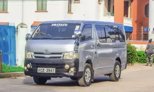 Toyota HiAce 2013 Silver