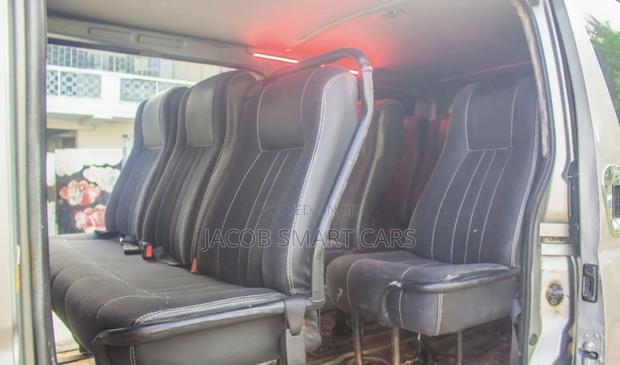 Toyota HiAce 2013 Silver - thumbnail 3