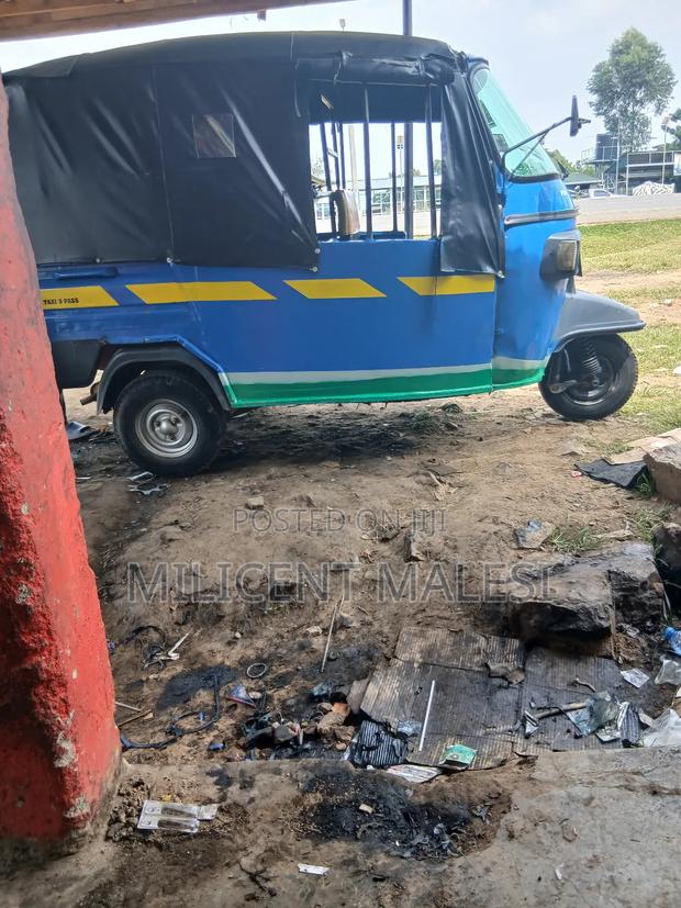 Piaggio 2019 Blue - thumbnail 3