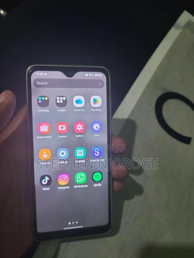 Samsung Galaxy A20 32 GB White