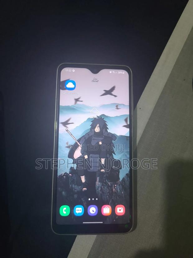 Samsung Galaxy A20 32 GB White - thumbnail 4