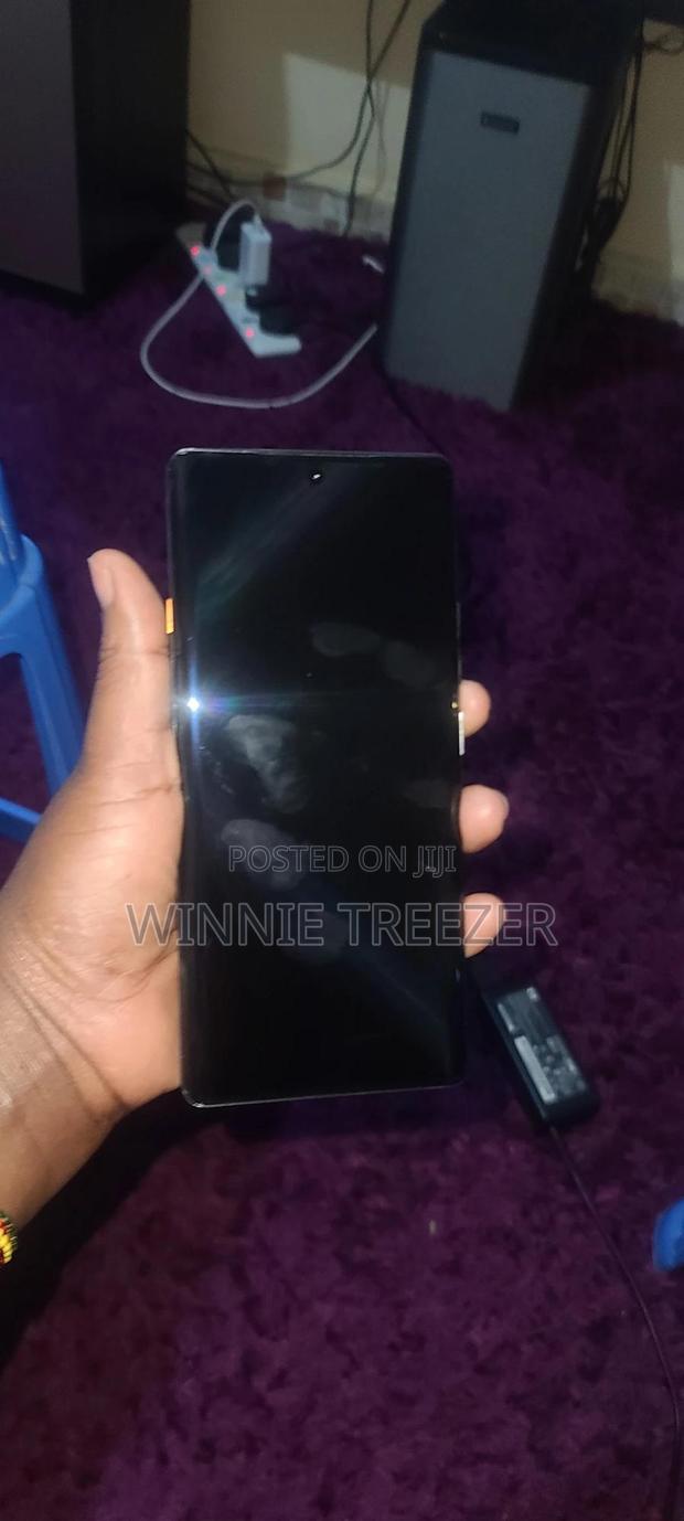 Tecno Camon 40 256 GB Gray - thumbnail 4