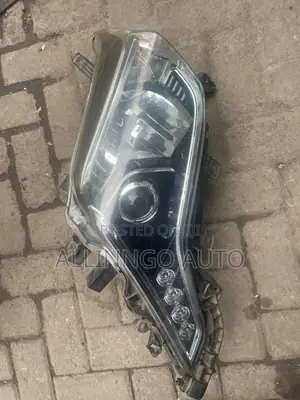 Headlight Toyota Prado 150