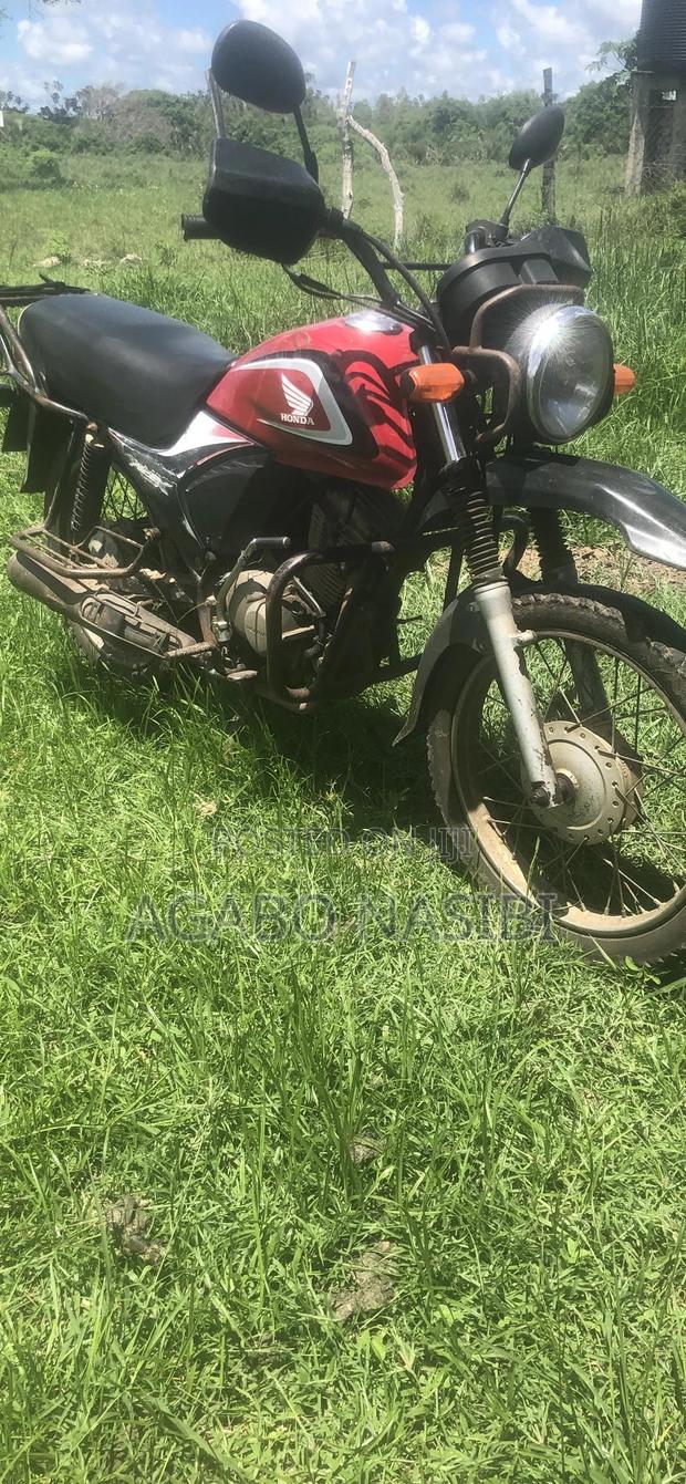 Honda XL 125 2019 Red - main view