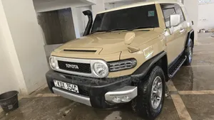 Toyota FJ Cruiser 2017 Beige