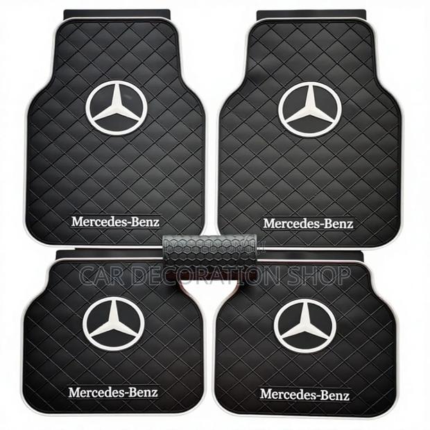 Mercedes White Logo Car Floor Black Floor Antiscratch Mats