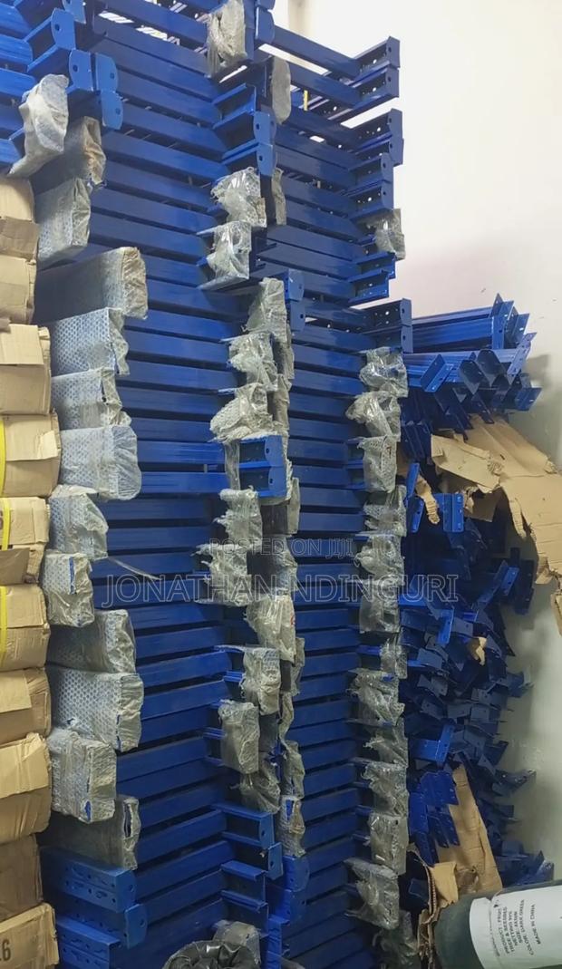 Heavy-Duty Industrial Shelves - thumbnail 3