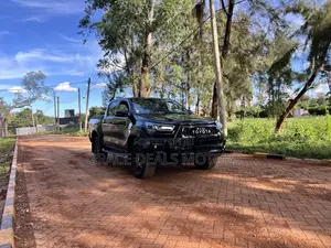 Toyota Hilux Revo Double Cab Deisel 2.4 AWD 2022 Black