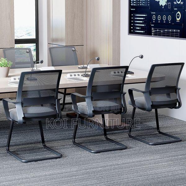Office Chair : Ergonomic Conference/Visitor Office Seat,