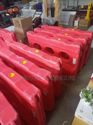 Heavy-duty Plastic Road Barrier