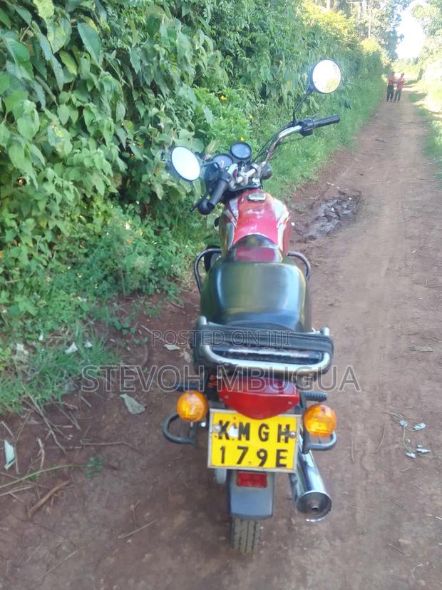 Bajaj Boxer 100 2023 Red - thumbnail 3