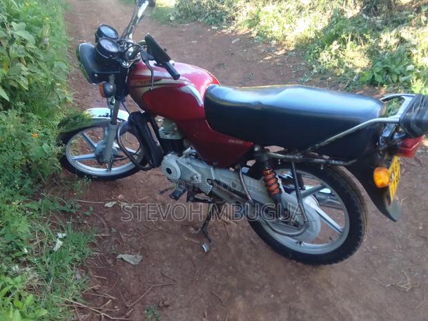 Bajaj Boxer 100 2023 Red - thumbnail 6