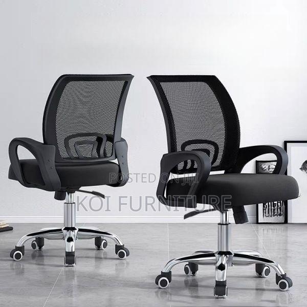 Office Chair : Generic Assembled Executive Office Chair