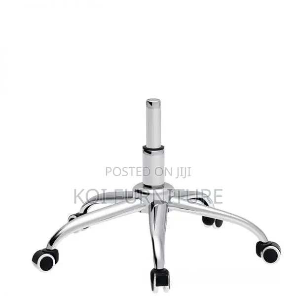 Office Chair : Generic Assembled Executive Office Chair