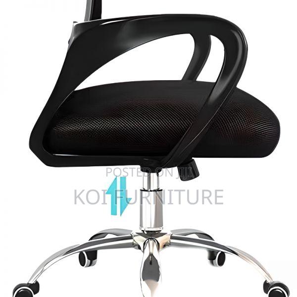 Office Chair : Generic Assembled Executive Office Chair - thumbnail 5