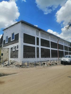 Commercial Warehouse for Rent - thumbnail 2