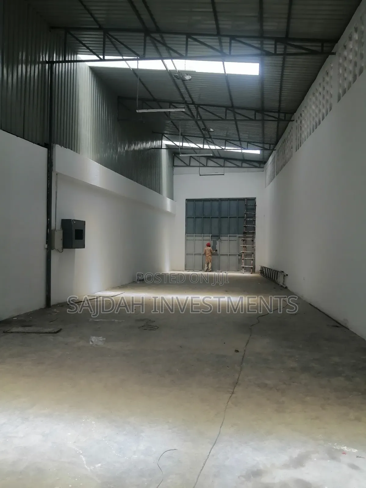 Commercial Warehouse for Rent