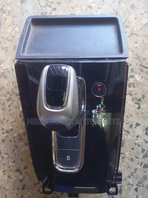 Honda Fit Shuttle 2018 Gear Lever/ Gear Knob