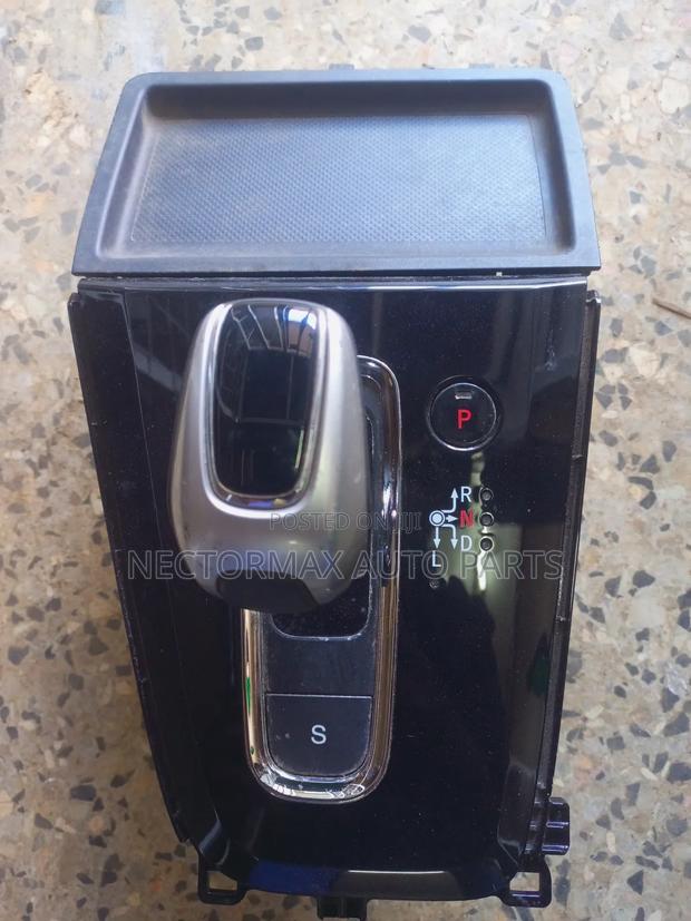 Honda Fit Shuttle 2018 Gear Lever/ Gear Knob