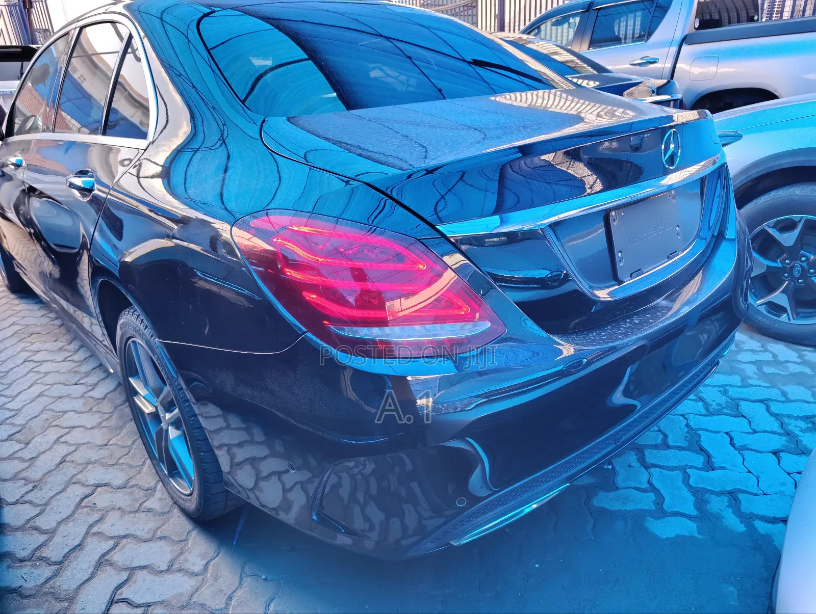 Mercedes-Benz C200 2018 Black