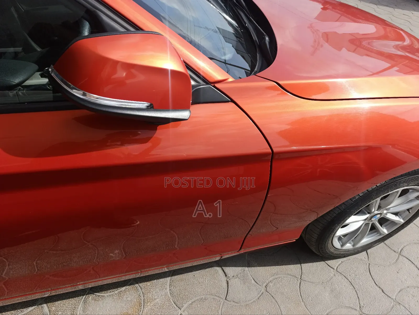 BMW 118i 2019 Orange