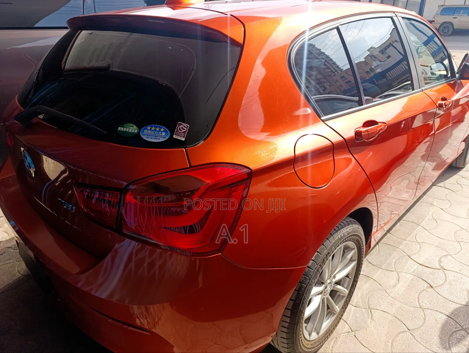 BMW 118i 2019 Orange