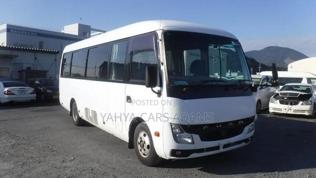 Mitsubishi Fuso Rosa 2019 White - thumbnail 2