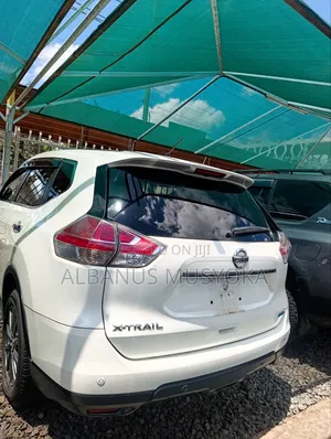 Nissan X-Trail 2016 White