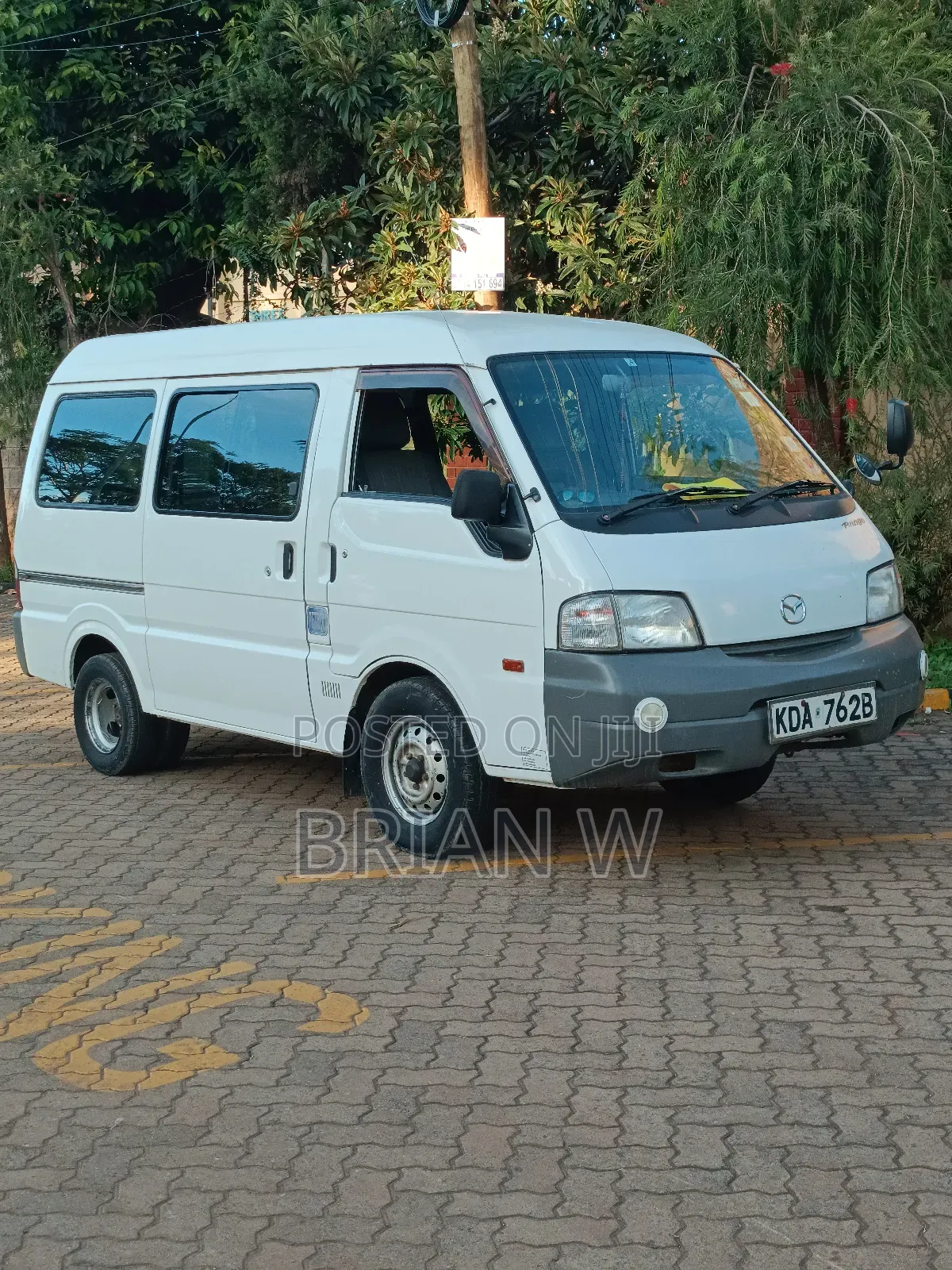 Mazda Bongo 2013 White