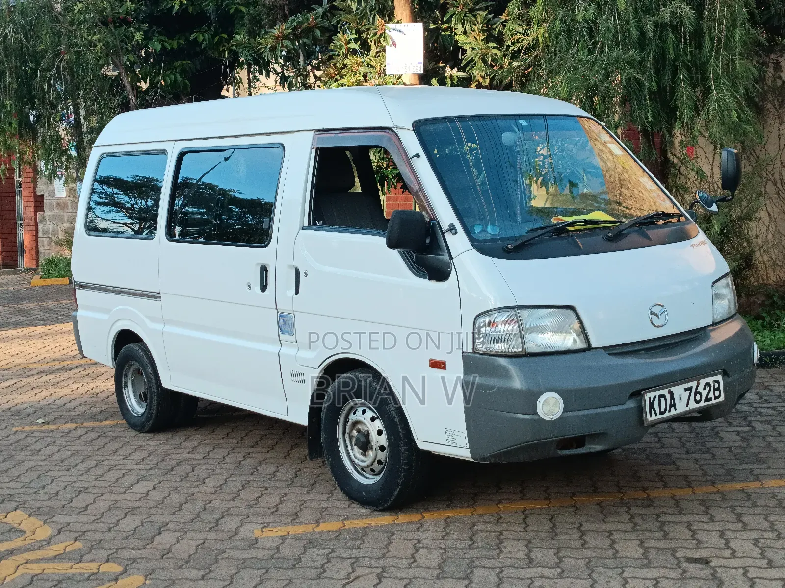 Mazda Bongo 2013 White
