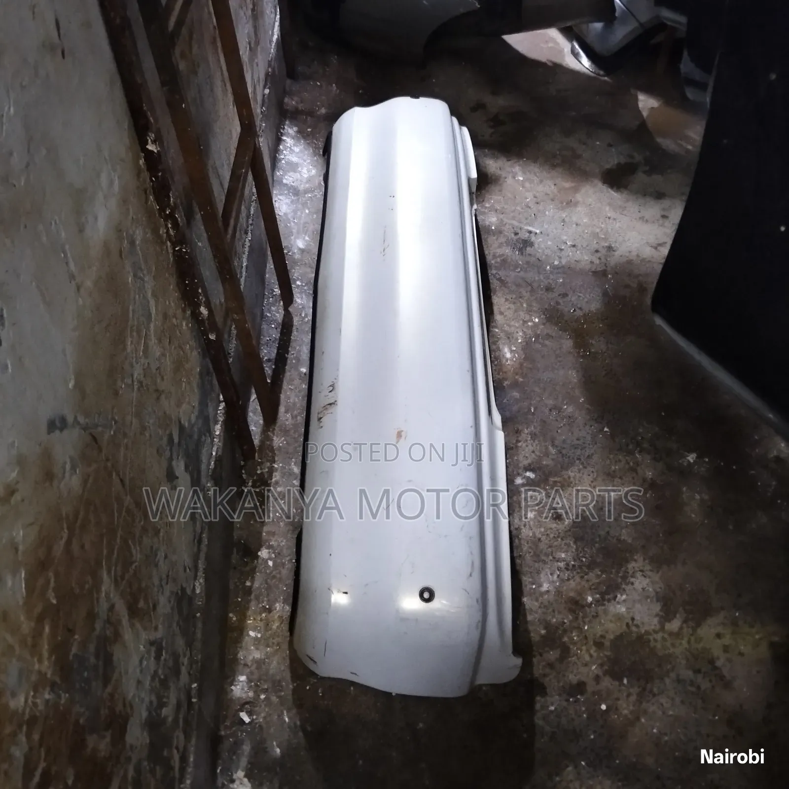 Toyota Mark Ii Grande Rear Bumper, Model 1998. Clean Ex Japan