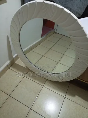 Decorative Round Wall Mirror