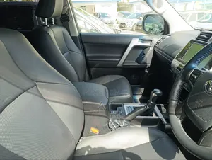 Toyota Land Cruiser Prado 2.8 2019 Pearl