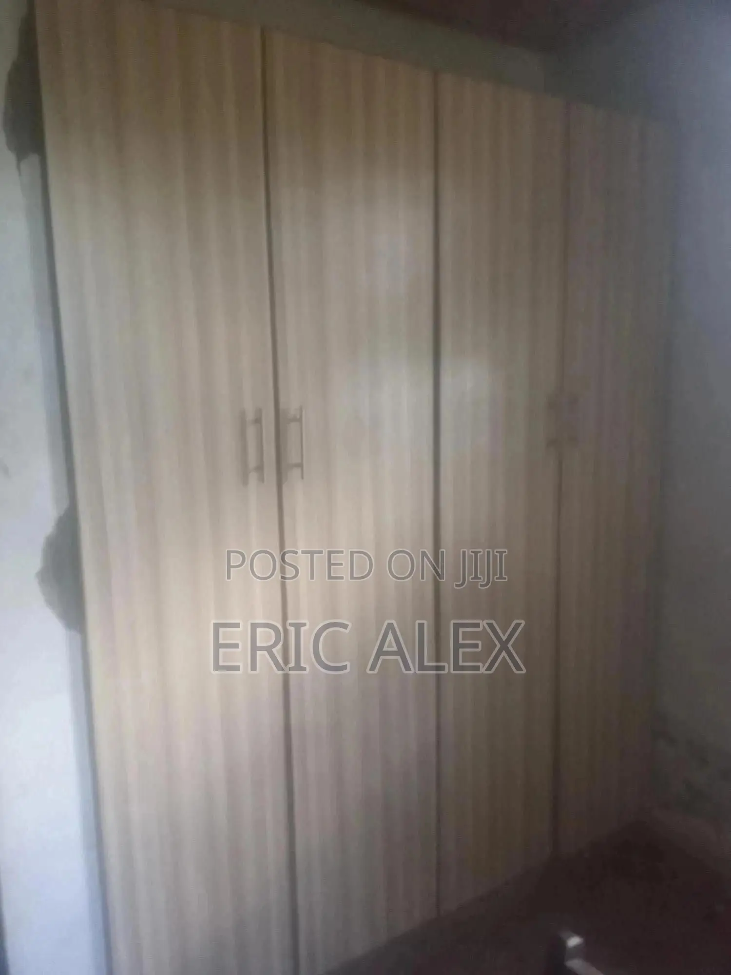 Wardrobes And Kitchen Cabinets Specialist