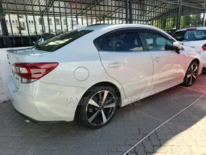 Subaru Impreza 2.0i Premium AWD 2018 White