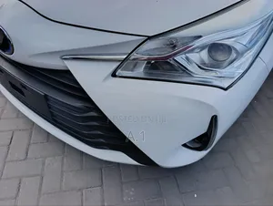 Toyota Vitz 1.3 FWD 5dr 2019 Pearl