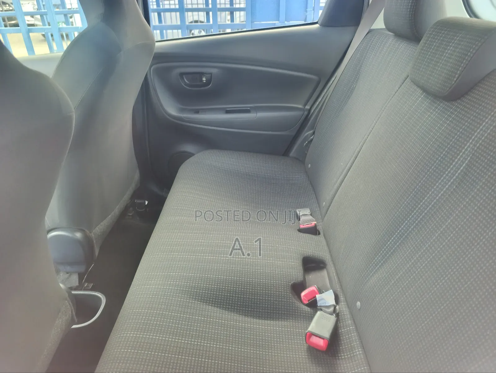 Toyota Vitz 1.3 FWD 5dr 2019 Pearl