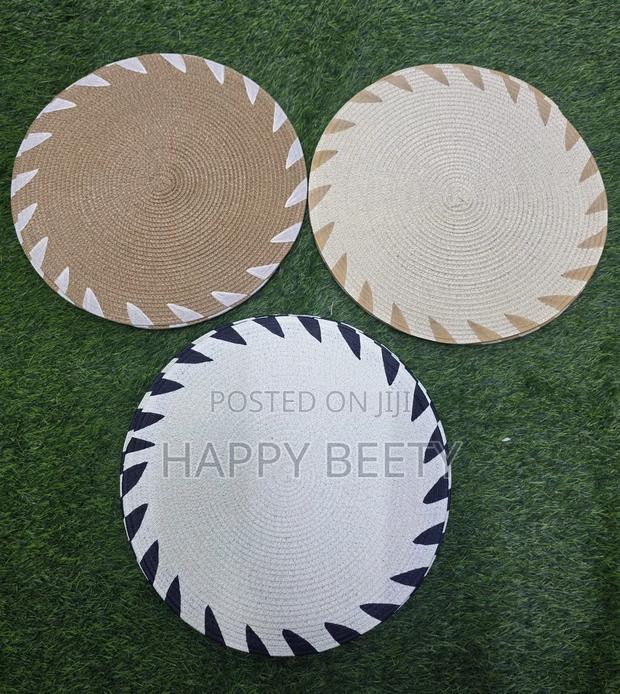 Round Elegant Braided Table Mats.