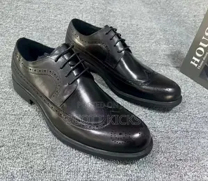 Clarks Leather Officials