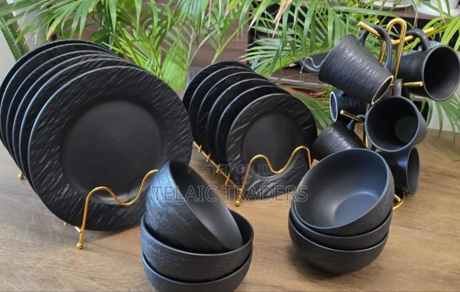 24 Pieces High Quality Black Dinner Set