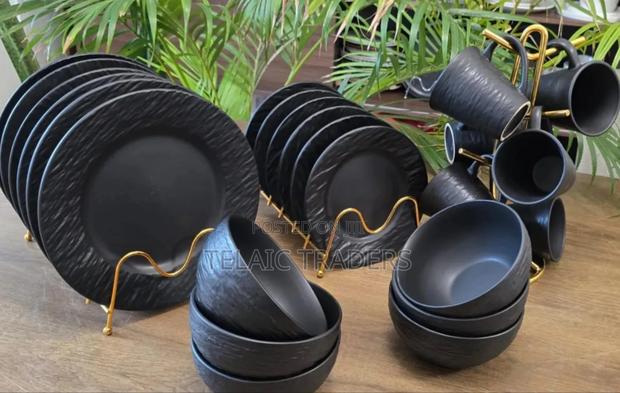 24 Pieces High Quality Black Dinner Set