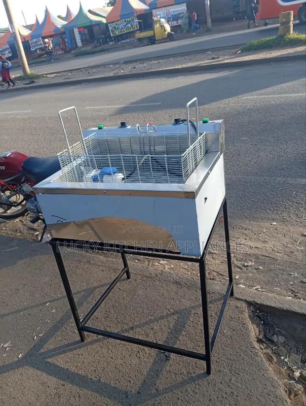 Stainless Steel Deep Fish and Madazi Fryer.