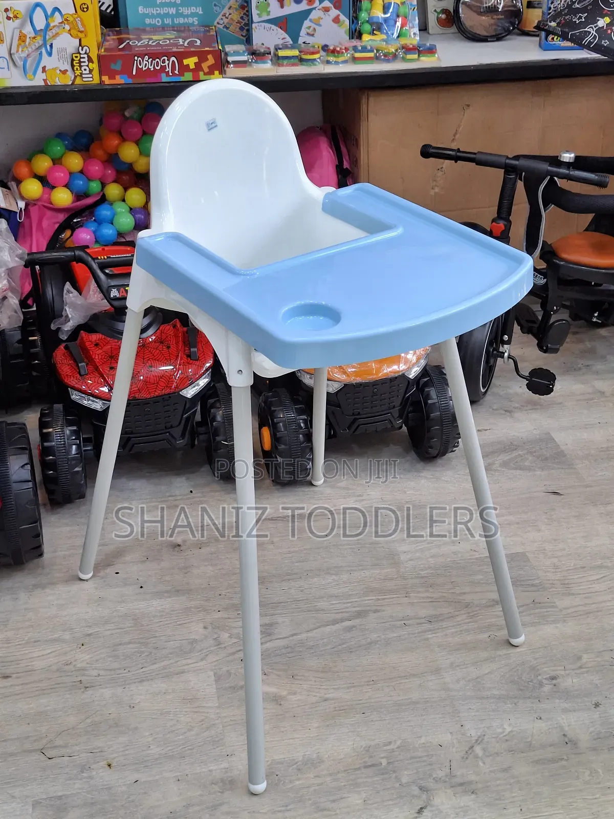 Feeding Chair With Removable Tray