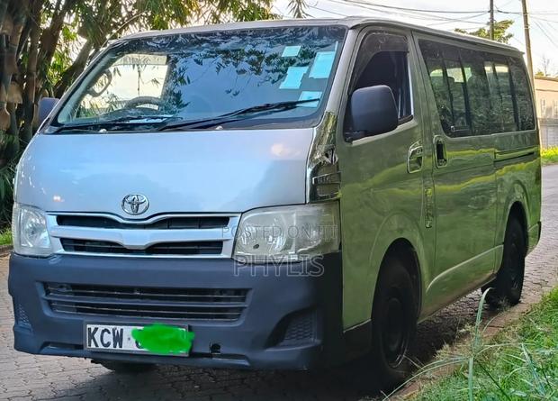 Toyota HiAce 2013 Silver - thumbnail 5