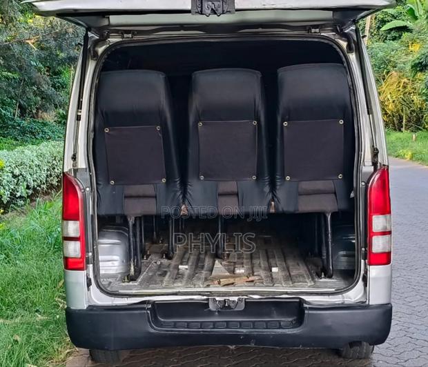 Toyota HiAce 2013 Silver - thumbnail 7
