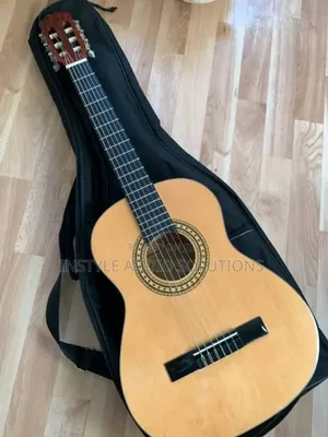 Box Guitar Size 38 Plus Free Quality Bag