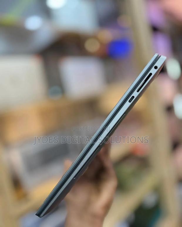 Laptop Dell Precision 5570 16GB Intel Core i7 SSD 512GB - thumbnail 5