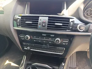 BMW X3 xDrive30i AWD 2018 White