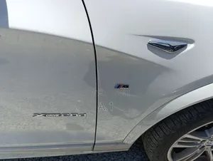 BMW X3 xDrive30i AWD 2018 White