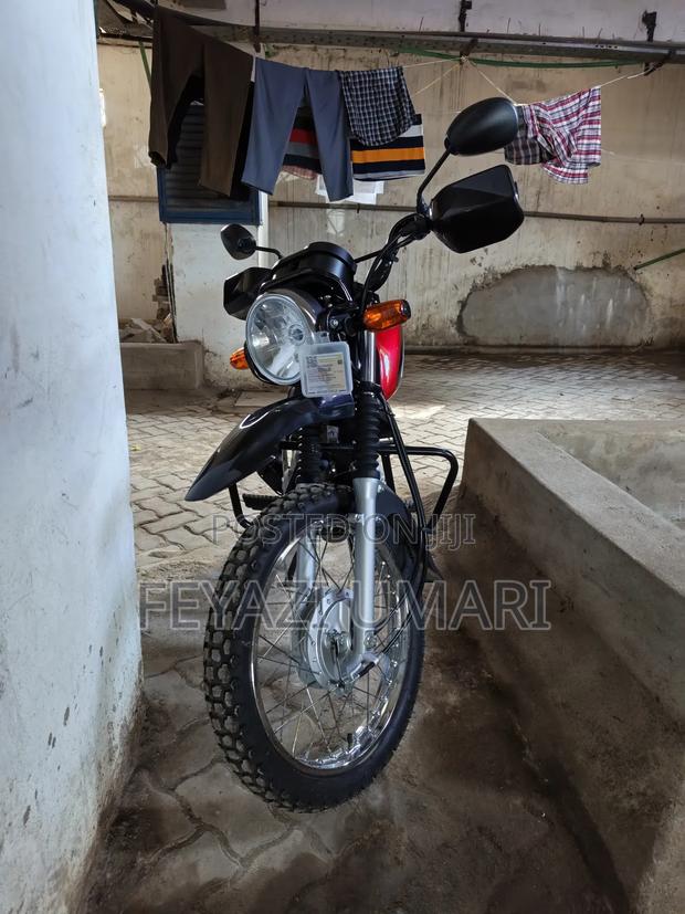 Honda 2025 Red - main view